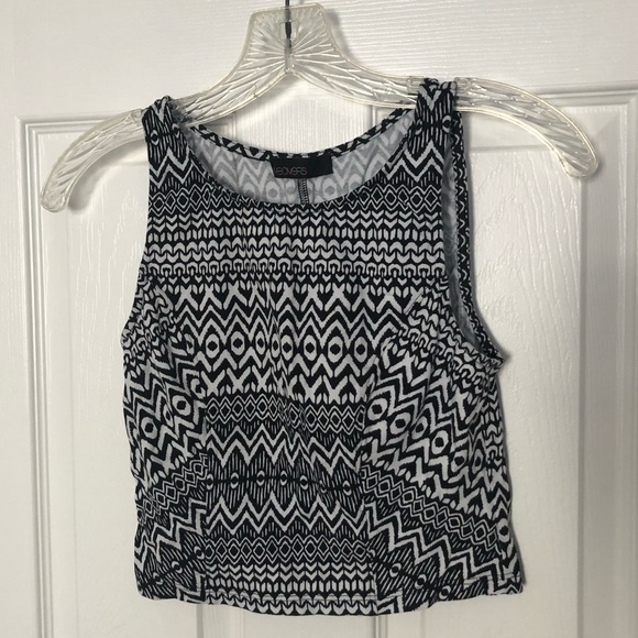 Weavers Tops - 3/$25 Weavers Printed Cropped Tank